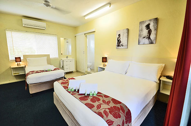 The International Lodge Motel has 20 well-appointed rooms, with recently renovated ensuite bathrooms and comfortable beds.